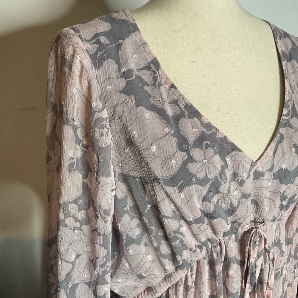 Lovestitch Pink & Grey Floral Balloon Sleeve V-Neck Tiered Maxi Dress Size Med - Picture 6 of 12